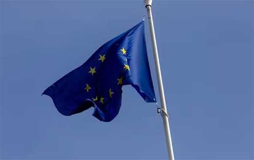 La UE sanciona a 10 jueces