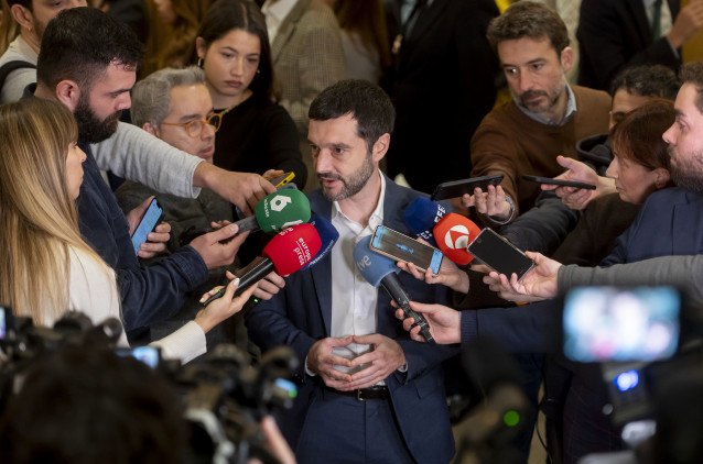 El ministro de Consumo, Pablo Bustinduy, durante un desayuno informativo organizado por Europa Press, en el Hyatt Regency Hesperia Madrid, a 24 de noviembre de 2025, en Madrid (España).