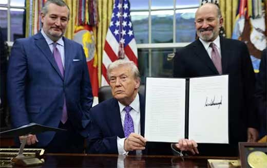 Trump firma una