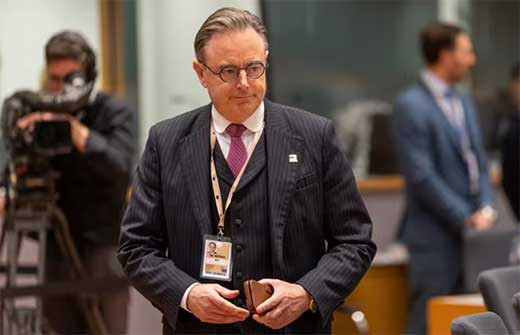 Beu0301lgica defiende