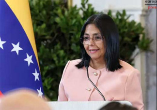 Venezuela anuncia la salida de un petrolero