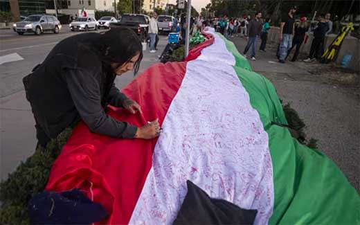 Un camiou0301n embiste