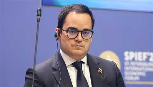 Delcy Rodriu0301guez destituye