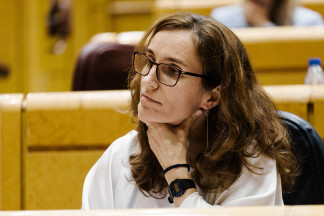 Archivo - La ministra de Sanidad, Mónica García, durante una sesión plenaria en el Senado, a 25 de noviembre de 2025, en Madrid (España). El pleno estará marcado por el debate sobre la reforma de