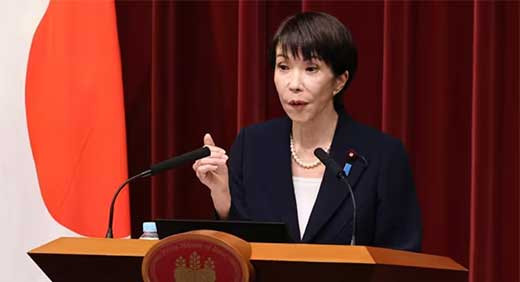 La primera ministra de Japou0301n disuelve