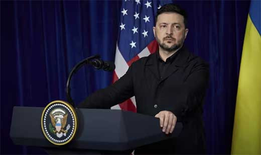 Zelenski reitera