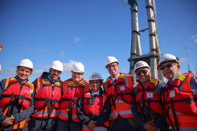 MINISTRA MOP PUENTE CHACAO 1