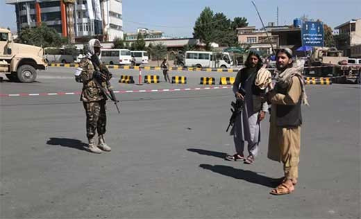 Pakistau0301n eleva a casi 300