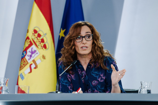 Archivo - La ministra de Sanidad, Mónica García, durante una rueda de prensa posterior a la reunión del Consejo de Ministros, en el Palacio de La Moncloa, a 11 de marzo de 2025, en Madrid (España). El Gobierno ha aprobado hoy que Adif licite por 39 millon