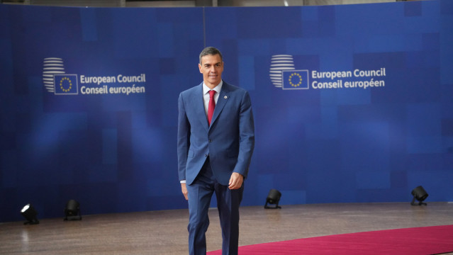 Archivo - El presidente del Gobierno, Pedro Sánchez, a su llegada a la reunión del Consejo Europeo, a 23 de octubre de 2025, en Bruselas (Bélgica).