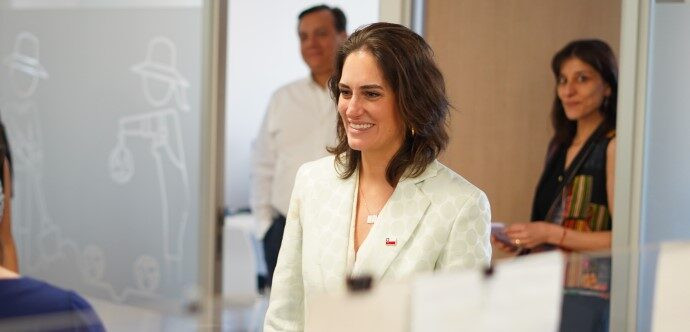 12.03 Ministra ministerio