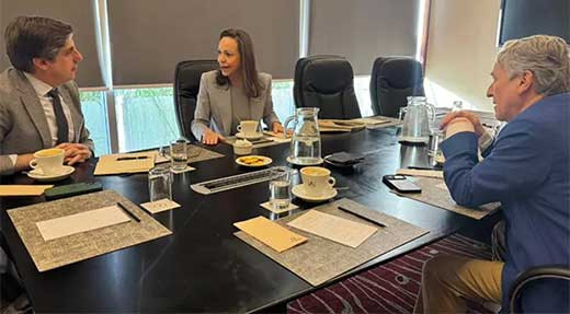 Vox ofrece a Mariu0301a 