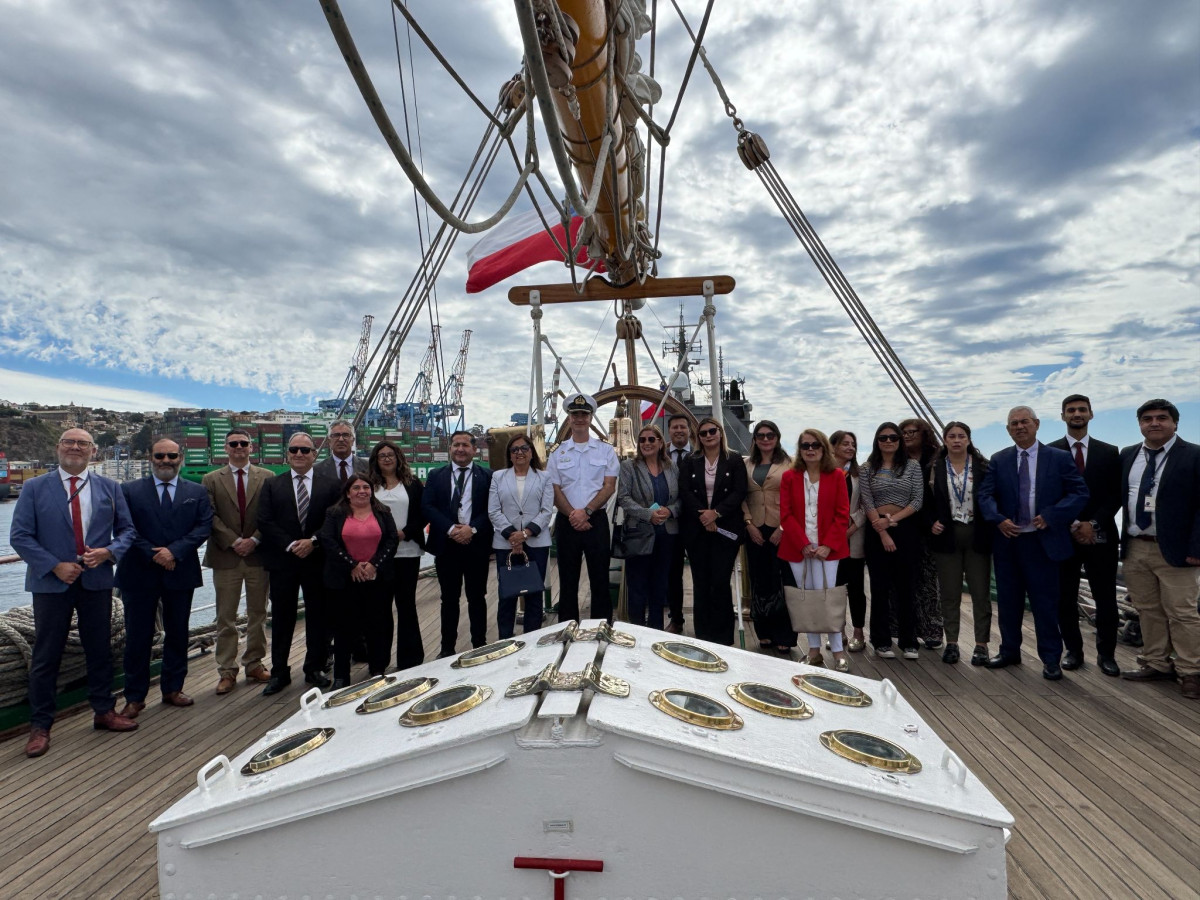 AZ1qfCZxHMI5upvIGkbu