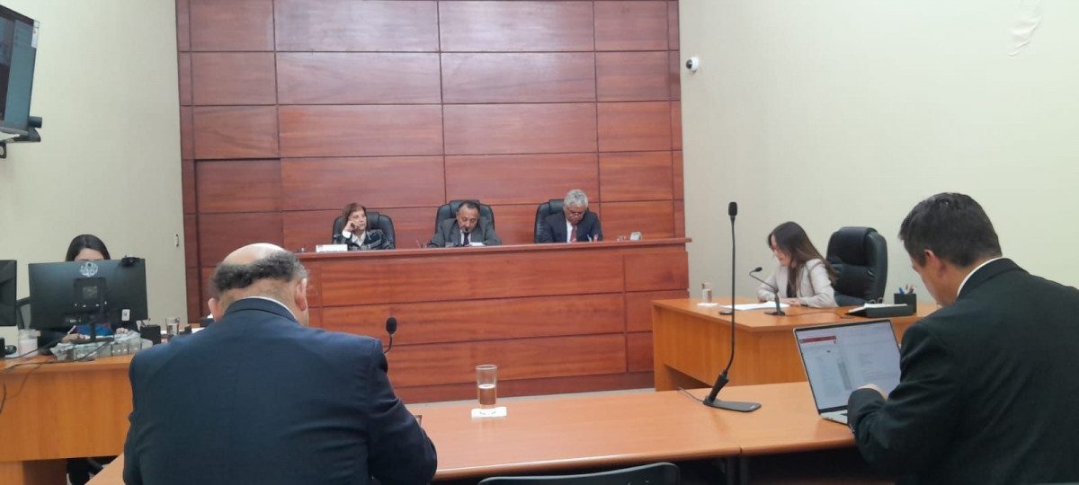 DCr83Q2XQQ9eGnuJNKu3