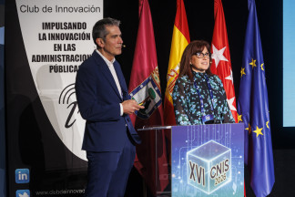 Julián Alonso Fernández-Pacheco y Francisca García Bernal en el Congreso Nacional de Innovación y Servicios Públicos, Madrid, 25 y 26 febrero 2026.