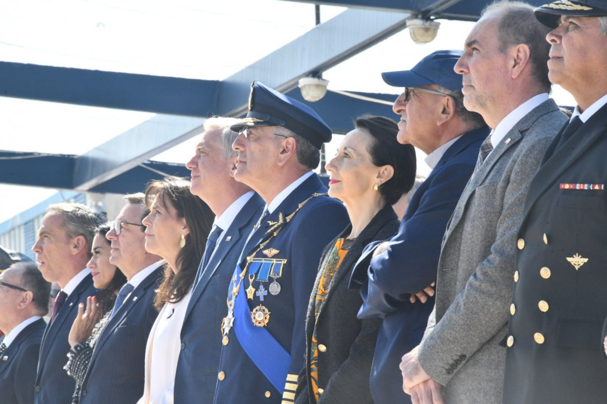 DWIvrGwH0zBWR7KfFHgL