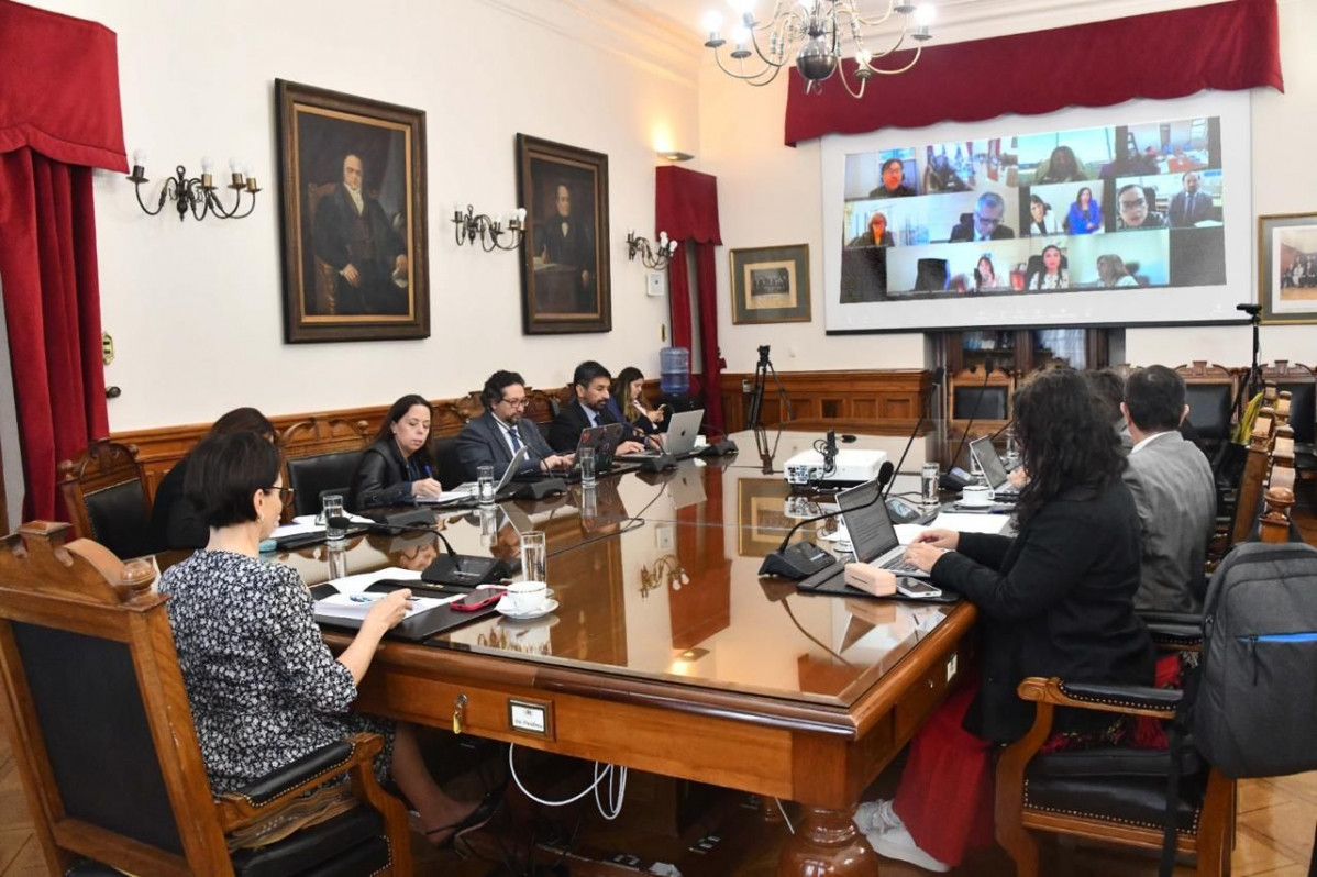 EfiseHsi3Wj2Q285dlEC