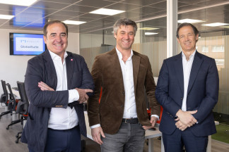 De izquierda a derecha: Antonio Quevedo (GSS), Arno Poschik (Maguar) y Jaime Girón(GSS)