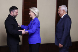 Archivo - El presidente de Ucrania, Volodimir Zelenski, recibe en Kiev a la presidenta de la Comisión Europea, Ursula von der Leyen, y al presidente del Consejo Europeo, António Costa