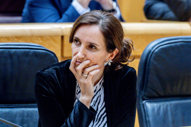 Archivo - La ministra de Sanidad, Mónica García, durante una sesión de control al Gobierno en el Senado, a 3 de marzo de 2026, en Madrid (España). La sesión está centrada en la financiación exterior, migraciones y memoria democrática, entre otras cuestion