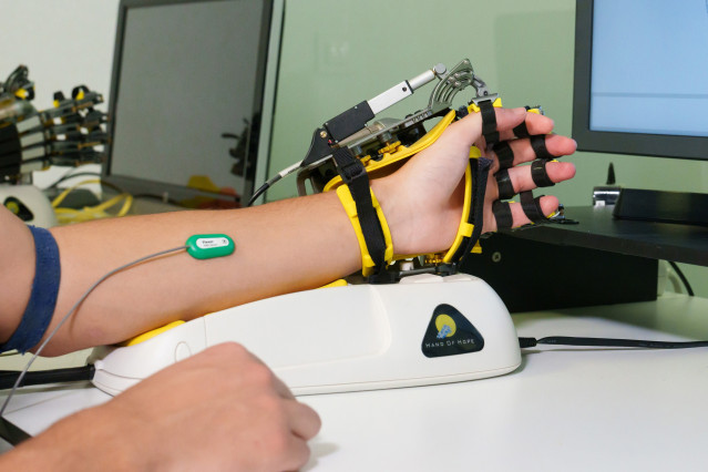 Archivo - Neurólogo señala que la neurorrehabilitación permite 'mejorar limitaciones motoras' en momentos concretos' del Parkinson