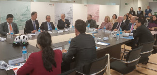 La Interprofesional Agroalimentaria del Porcino de Capa Blanca (Interporc) en una reunión con autoridades de China.