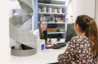 Archivo - Consulta farmacia hospitalaria