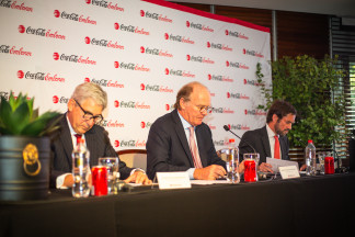 Cristián Hohlberg, Gerente General; Andrés Vicuña, Presidente del Directorio; y Juan Paulo Valdés, Gerente Legal Corporativo.