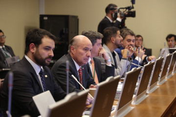 Ministro Quiroz en Comision de Hacienda (1)