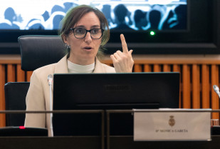 La ministra de Sanidad, Mónica García, durante la  jornada parlamentaria ‘Reset al Odio Digital: Plataformas, divulgadores, juristas e instituciones frente al odio en la red’, a 27 de abril de 2