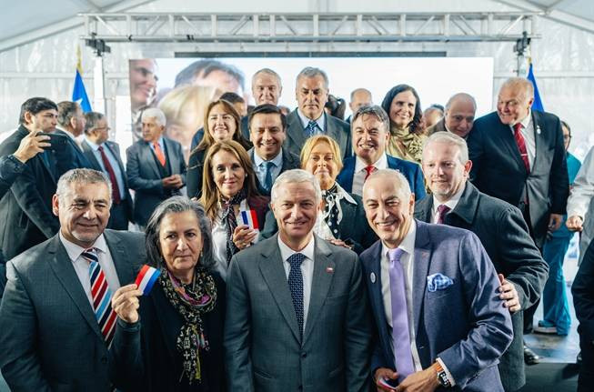 Image00024 17 653x431