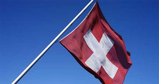 Suiza abre