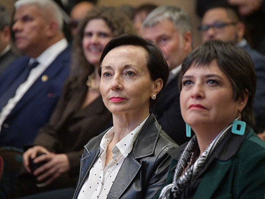 Gloria Ana Chevesich