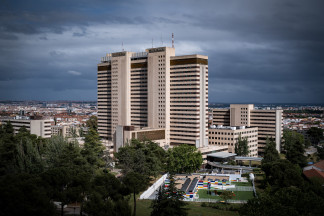 Exteriores del Hospital Central de la Defensa Gómez Ulla, a 10 de mayo de 2026, en Madrid (España). Los 14 españoles que viajaban en el crucero MV Hondius aquejado por un brote de hantavirus son tr