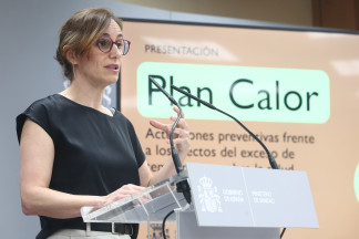 La ministra de Sanidad, Mónica García, durante la presentación del Plan Nacional de actuaciones preventivas de los efectos de los excesos de temperaturas sobre la salud, a 3 de junio de 2026, en Ma