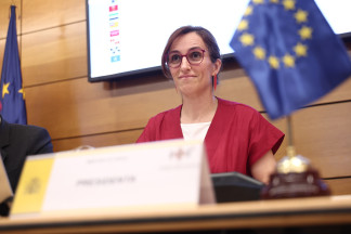 La ministra de Sanidad, Mónica García, durante la reunión extraordinaria del pleno del Consejo Interterritorial del Sistema Nacional de Salud (CISNS), en el Ministerio de Sanidad, a 10 de junio de 
