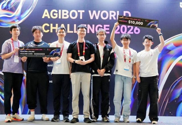 El equipo de robótica de vivo ganador de la categoría 'Reasoning to Action' del AGIBOT World Challenge.