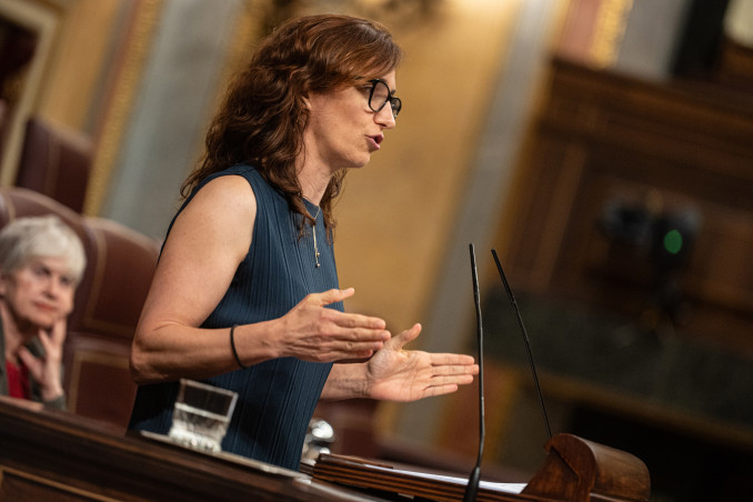 La ministra de Sanidad, Mónica García, durante una sesión plenaria, en el Congreso de los Diputados, a 28 de mayo de 2026, en Madrid (España). Durante el pleno de hoy, la cámara ha recibido la pr