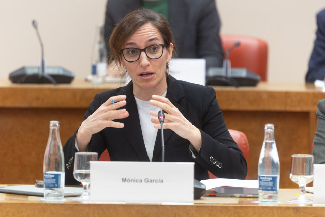 Archivo - La ministra de Sanidad, Mónica García, durante una reunión, en el Congreso de los Diputados, a 23 de marzo de 2026, en Madrid (España). Los máximos responsables de Movimiento Sumar, IU, Comuns, Más Madrid, Compromís, Mes Per Mallorca, CHA y Verd