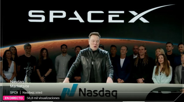 Elon Musk antes del debut bursátil de SpaceX.