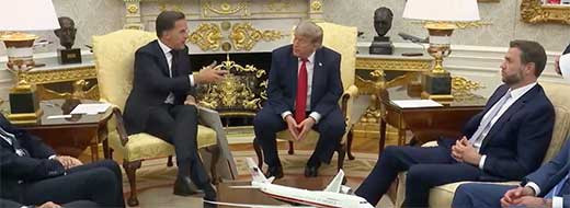 Trump arremete 