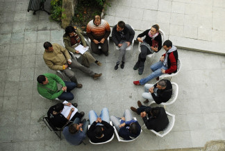 Archivo - Terapia de grupo proyecto hombre