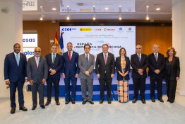 Foto de familia Encuentro Empresarial España-República Dominicana en CEOE