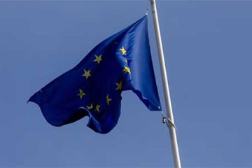 UE