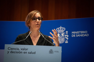 La ministra de Sanidad, Mónica García, durante la presentación del Real Decreto por el que se regula la Evaluación De Tecnologías Sanitarias (ETS), en el Ministerio de Sanidad, a 6 de julio de 20