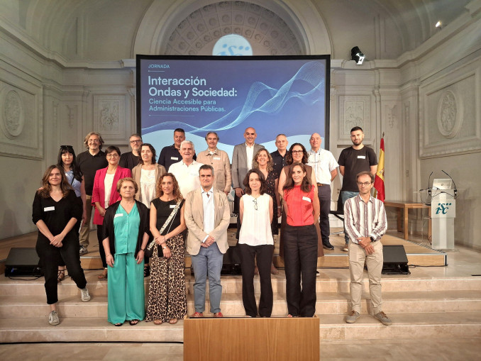 Jornada divulgativa sobre el proyecto ‘Interacción de ondas y sociedad: ciencia accesible para Administraciones Públicas’.