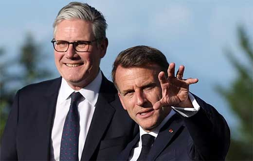 Macron entrega