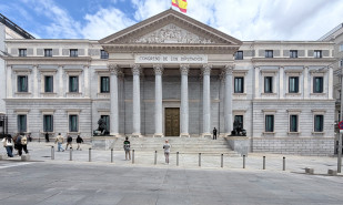 Archivo - Fachada del Congreso de los Diputados, a 13 de mayo de 2026, en Madrid (España). El Papa León XIV visitará España del 6 al 12 de junio en un viaje apostólico con paradas en Madrid, Barc