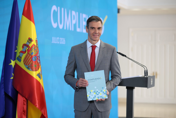 El presidente del Gobierno, Pedro Sánchez, comparece ante los medios en el Complejo de la Moncloa, a 28 de julio de 2026, en Madrid (España). Sánchez ha hecho balance del curso político antes del 