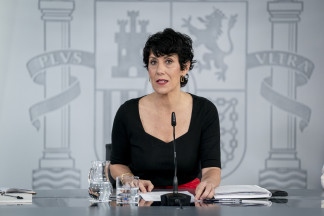 La ministra de Inclusión, Seguridad Social y Migraciones y portavoz del Gobierno, Elma Saiz, durante la rueda de prensa tras el Consejo de Ministros, a 14 de julio de 2026, en Madrid (España). El Co